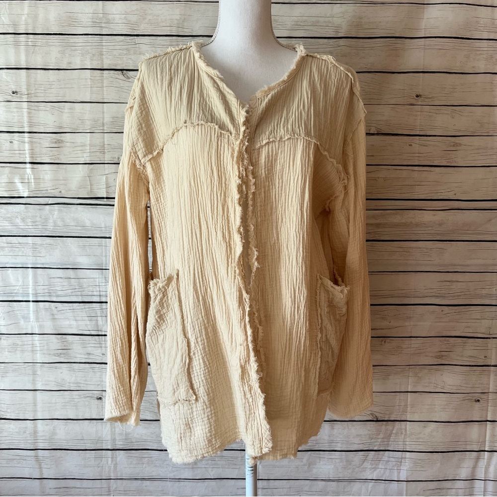 POL Gauze Style Raw Hem Open Face Shacket Size Medium - Picture 12 of 13